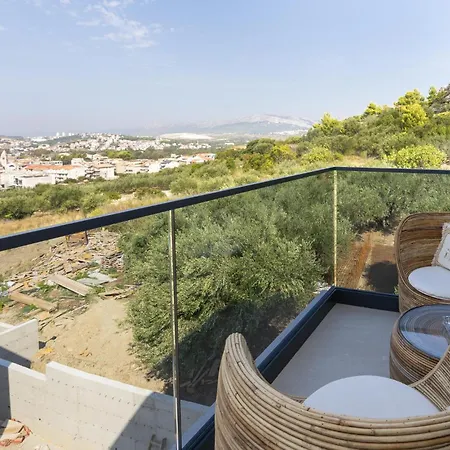 Daire Gorgeous Apartment In Split With House Sea View Split