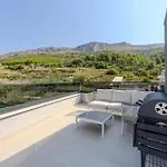 Gorgeous Apartment In Split With House Sea View Apartman Split