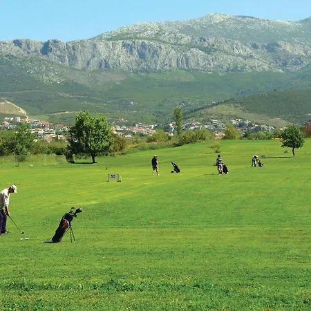 2 Bedroom Stunning In Apartment